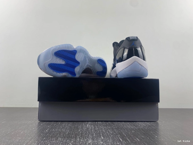 Jam FV5104-004 Space Low 11 Air Jordan 0703